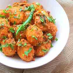 Aloor Dom- Bengali Dum Aloo 