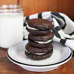 Homemade Oreo Cookies