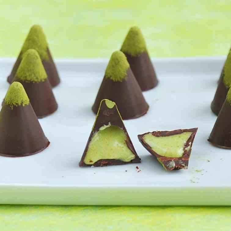 Chocolates with pistachio cream