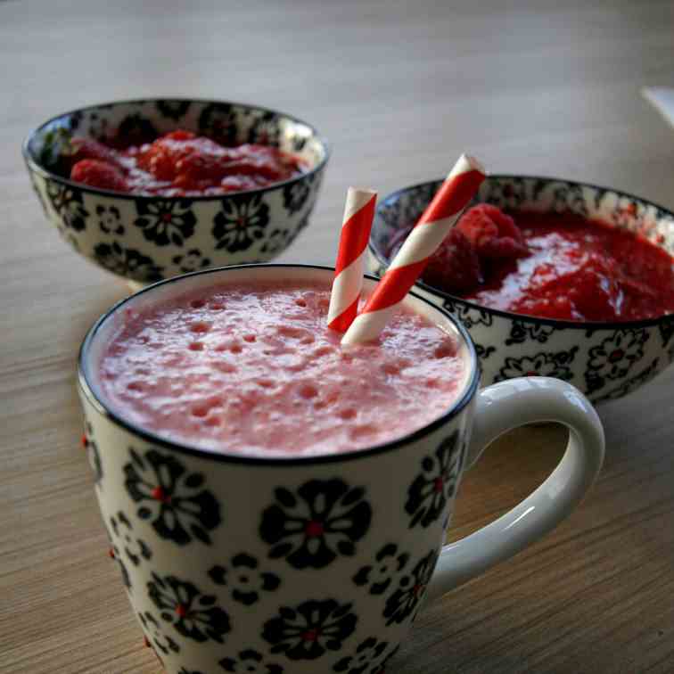 Easy Raspberry Sorbet and Berry Milkshake