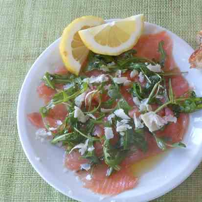 smoked salmon and rucola (arugula)