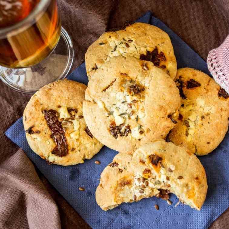 Cookies with feta and tomatoes