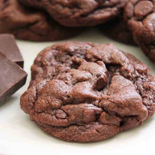 Fudgy Chocolate Chunk Cookies