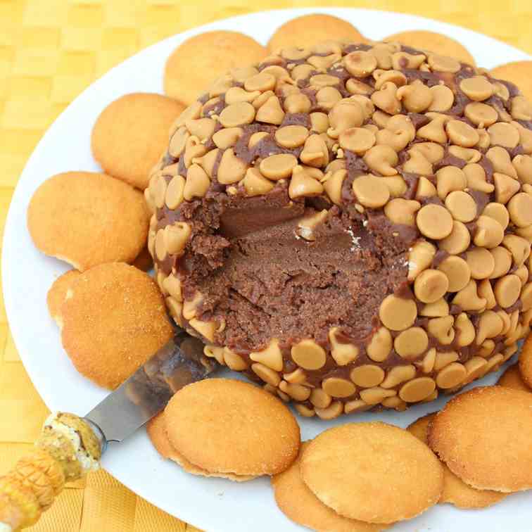 Chocolate Peanut Butter Cake Cheese Ball
