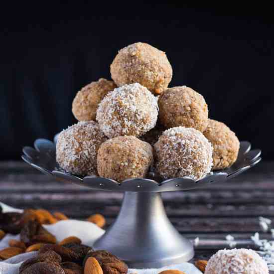 3 Ingredient Apricot Bliss Balls