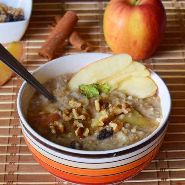 Apple Pie Oatmeal with Steel Cut Oats