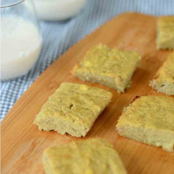 Fluffy Banana Snack Cake