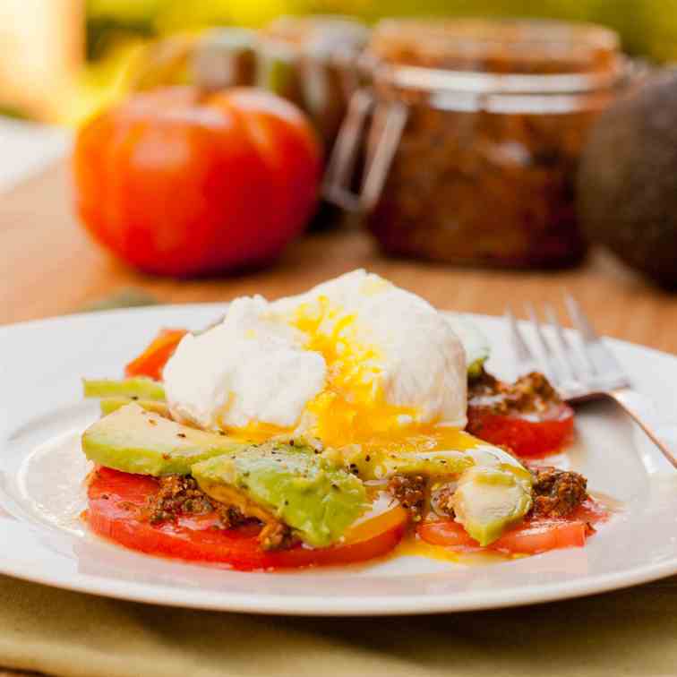 Poached Eggs with Pesto and Tomatoes