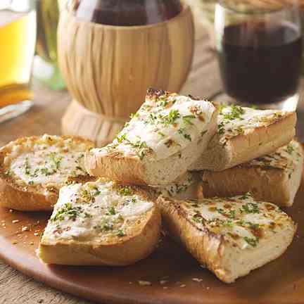 Cheesy Roasted Garlic Bread