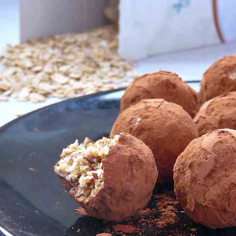 Muesli Balls with Figs