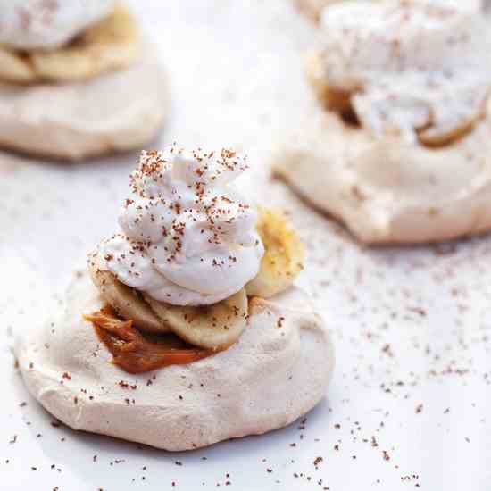 Mini Banoffee Pavlovas