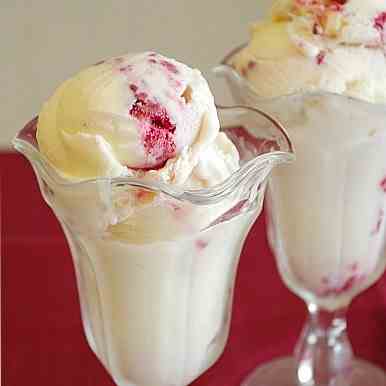 White Chocolate Raspberry Ice Cream