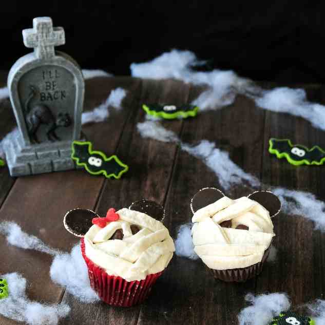 Mickey And Minnie Mummy Cupcakes
