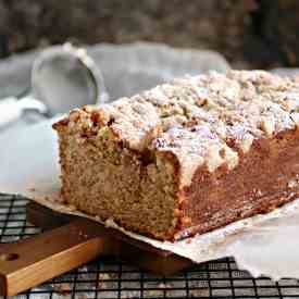 Cinnamon Streusel Banana Bread