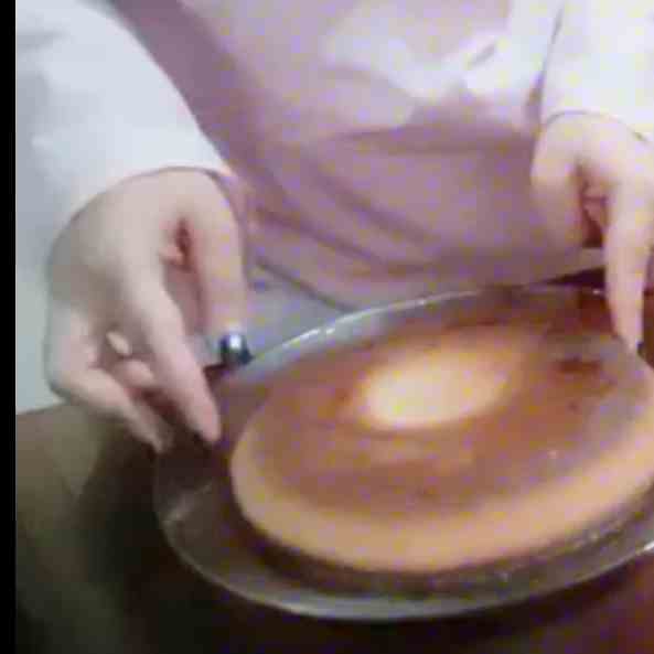 Baking cake without oven