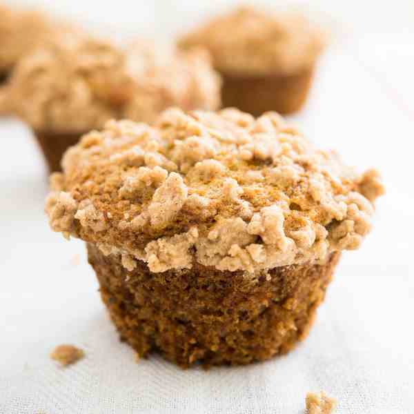 Banana Muffins w- Cinnamon Streusel