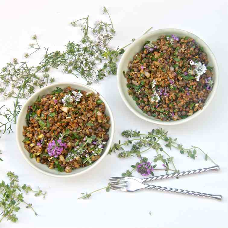 Lentil and quinoa with herb flowers