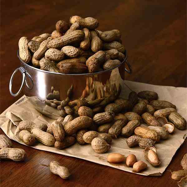 Easy Salted Boiled Peanuts