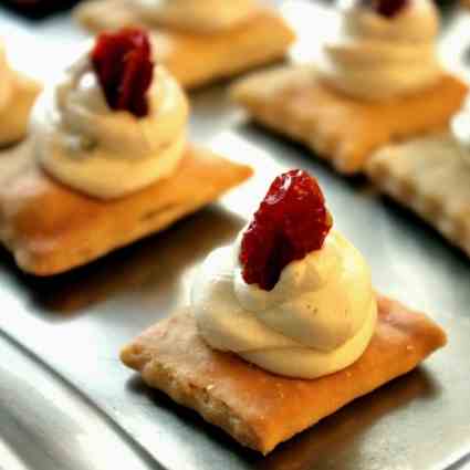 Goat Cheese Finger-food with dried Cherry 