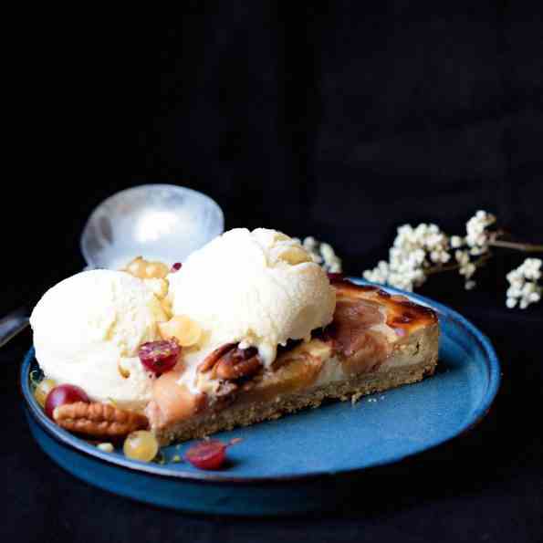 Peach, orange blossom - pecan rustic pie