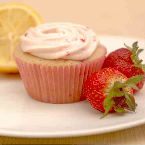 Strawberry Lemonade Cupcakes