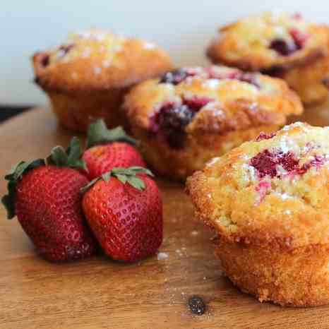 Lemon and Berry Mini Cakes