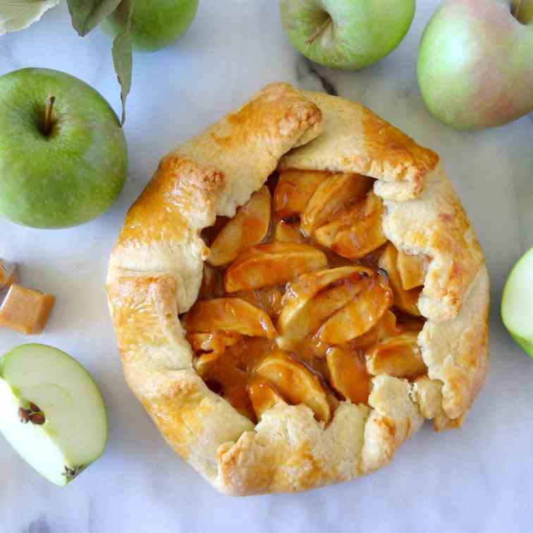 caramel apple galette