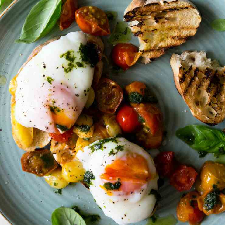 Sauteed Tomato Breakfast Crostini