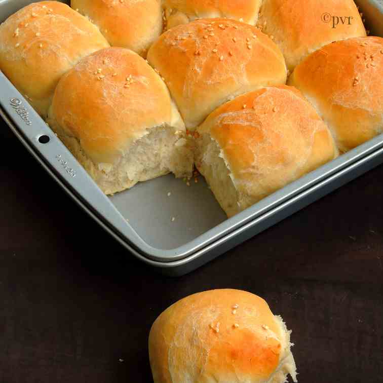 Soft Dinner Rolls