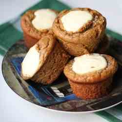 Cheesecake Topped Carrot Banana Muffins