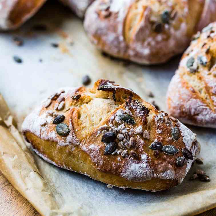 Overnight rye bread rolls