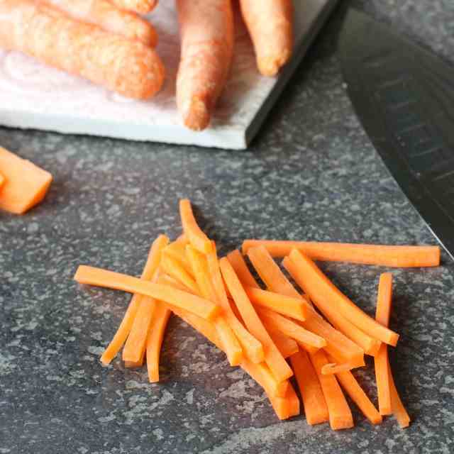 How to: Julienne a Carrot
