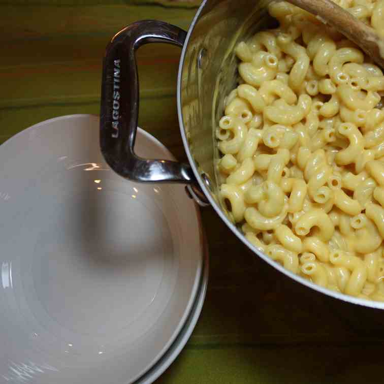 Easy Stove Top Mac & Cheese