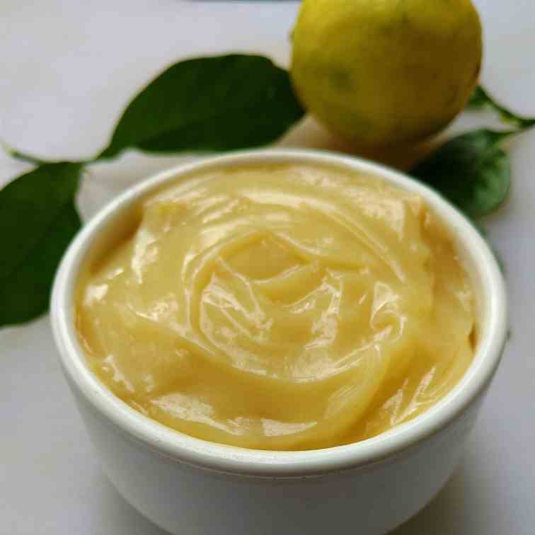 Eggless lemon curd