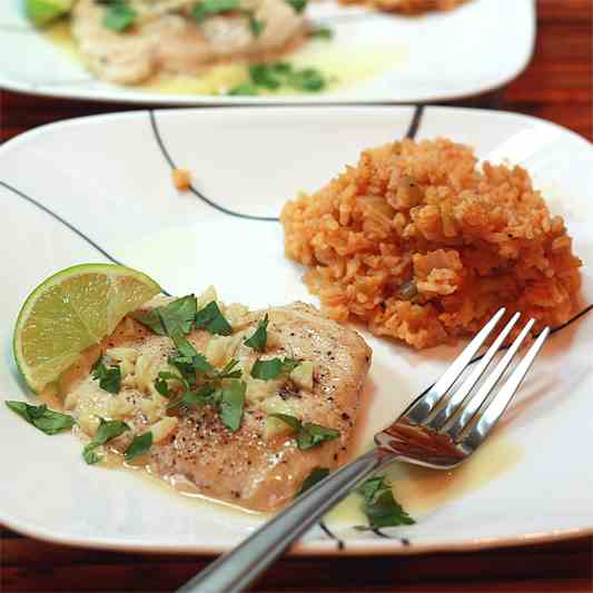 Pollo con Mojo de Ajo