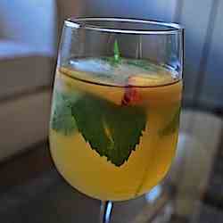 White Wine Sangria w/ Nectarines & Peaches