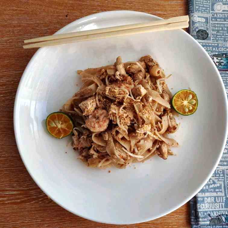 Chicken Pad Thai