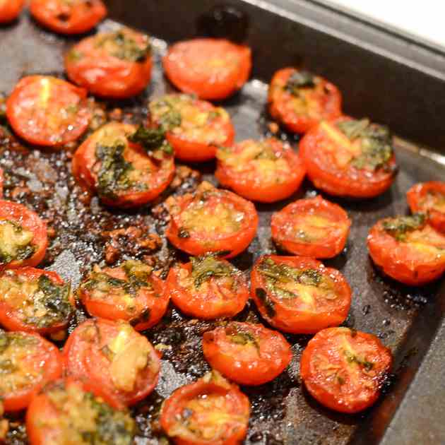 Roasted Tomato Basil Salad 