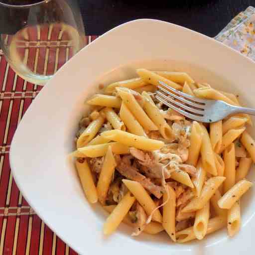 Cheesy Chicken Garlic Penne