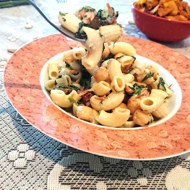 Creamy vegan chickpea pasta