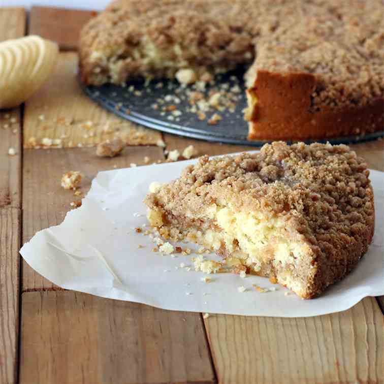 Spiced Apple Coffee Cake