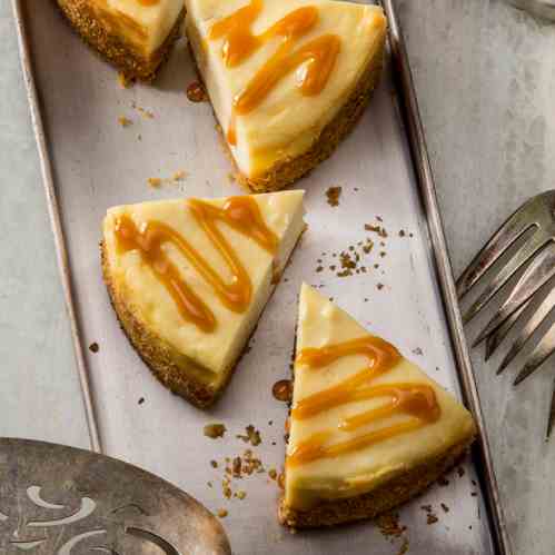 New York Almond Cheesecake Wedges