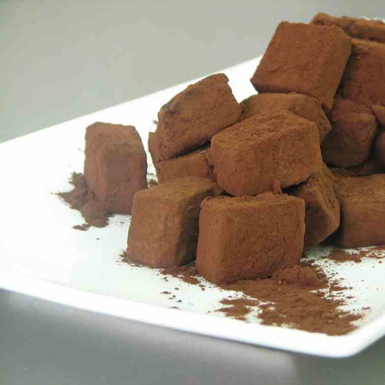 Chocolate Truffles with Macadamia