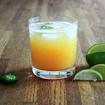 Fresh Peach Jalapeño Margarita