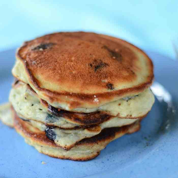 Almond Flour Blueberry Pancakes