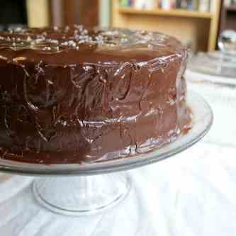 Chocolate Cake w Salted Caramel Ganache