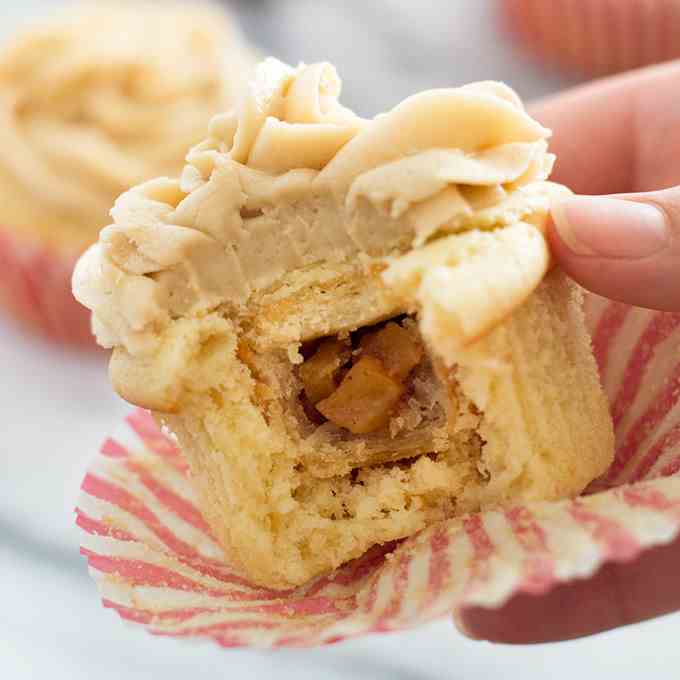 Spectre Apple Pie (Cupcakes)