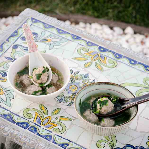 Chinese Meatball Soup 