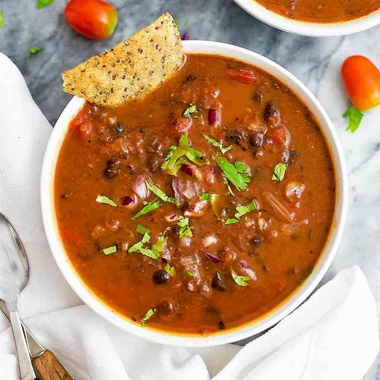 10 Minute Vegan Black Bean Soup