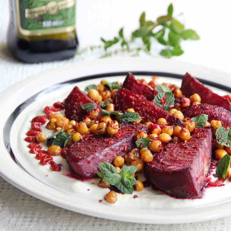 Spiced Beetroot and Chickpea Salad